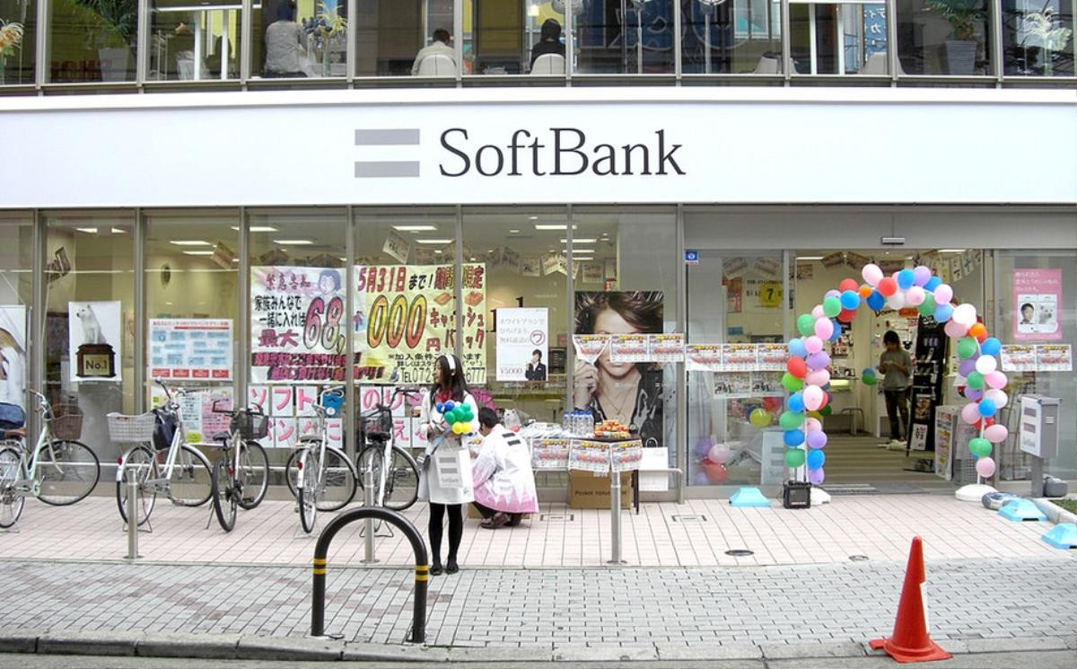 SoftBank sa thải 10% nhân sự của quỹ Vision Fund do lỗ nặng Ảnh 1