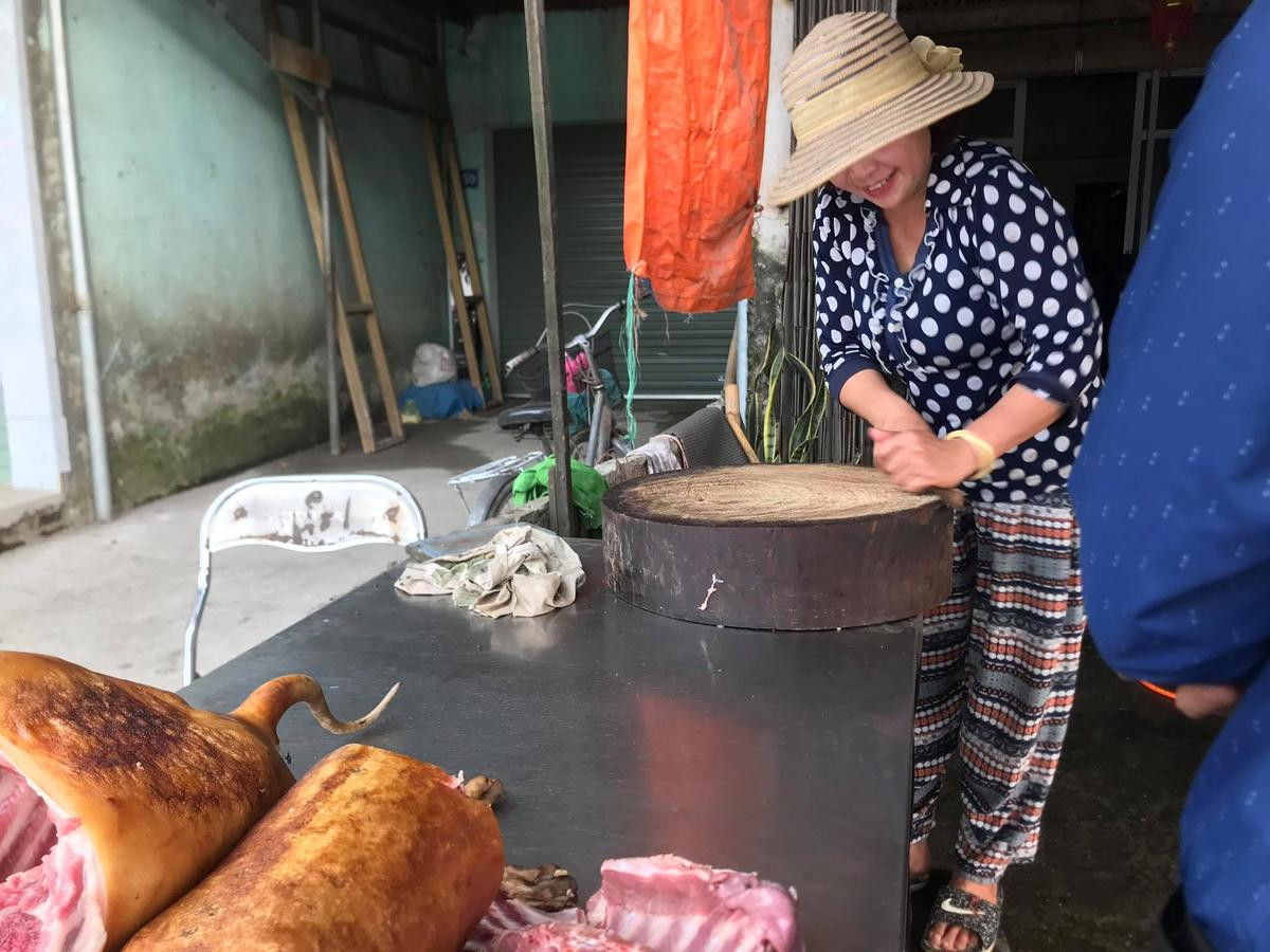 Tiểu thương lên tiếng trước tin Liên minh bảo vệ chó châu Á đề nghị Việt Nam cấm giết mổ chó mèo: ‘Nếu không có người mua chúng tôi sẽ nghỉ ngay’ Ảnh 11