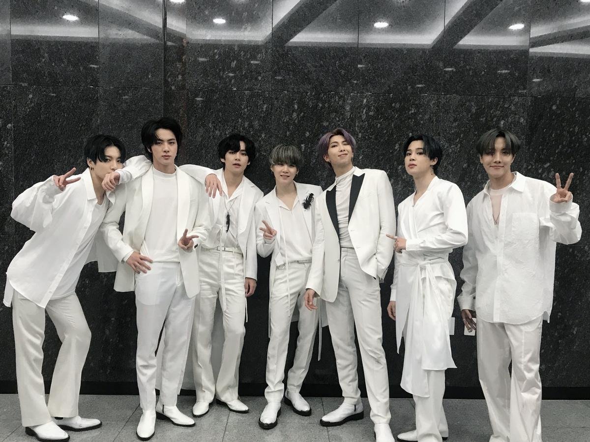 Để BTS hít khói, chủ nhân sở hữu ca khúc Kpop 2020 trụ vững nhất top 5 BXH Genie đã đổi người mới Ảnh 4