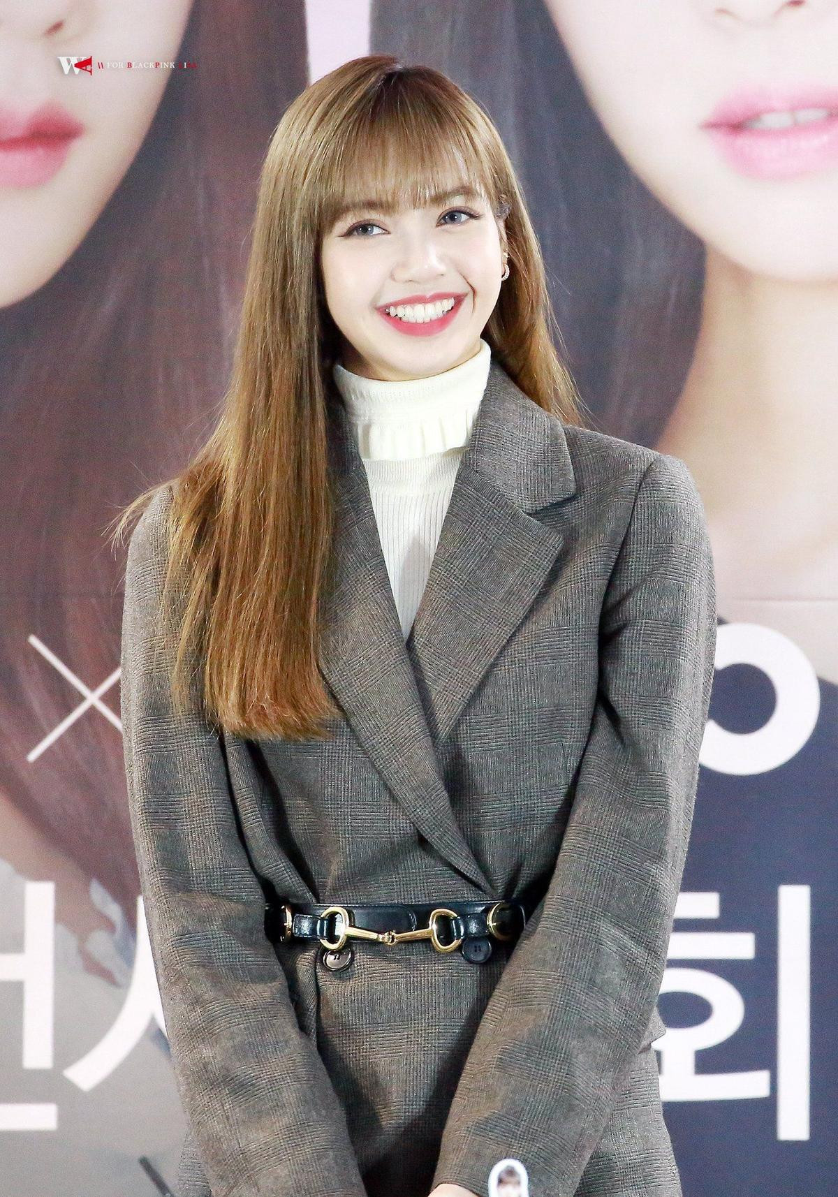 Kpop tuần qua: Lisa (BlackPink) bị quản lí cũ lừa tiền, Twice vướng tranh cãi sao chép ý tưởng, IU và Taeyeon đua nhau đạt thành tích kĩ thuật số solo Ảnh 3