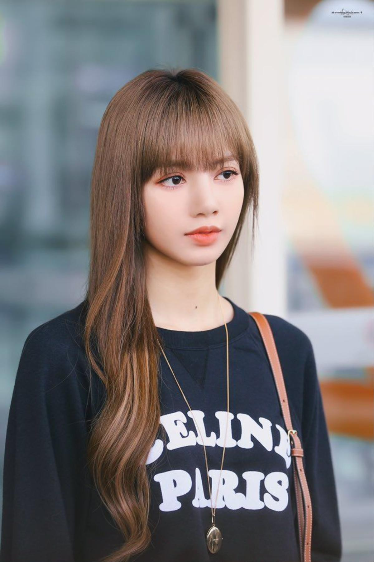 Kpop tuần qua: Lisa (BlackPink) bị quản lí cũ lừa tiền, Twice vướng tranh cãi sao chép ý tưởng, IU và Taeyeon đua nhau đạt thành tích kĩ thuật số solo Ảnh 2