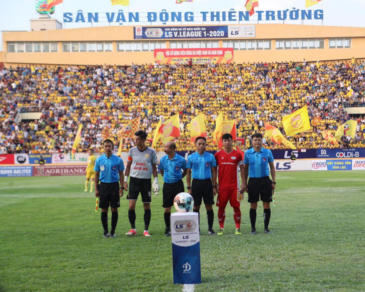 Báo thế giới ngưỡng mộ V.League trở lại tưng bừng sau Covid-19 Ảnh 2