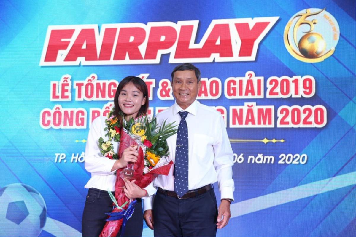 HLV Mai Đức Chung và Chương Thị Kiều được vinh danh tại giải Fair Play Ảnh 1