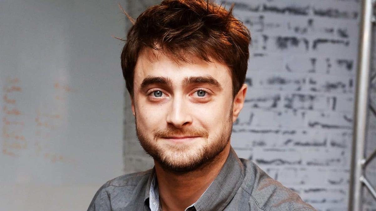 Tác giả Harry Potter xúc phạm người chuyển giới, nam chính Daniel Radcliffe đứng ra xin lỗi Ảnh 1