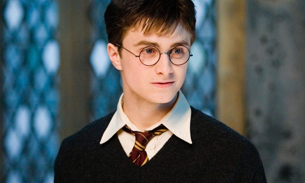 Tác giả Harry Potter xúc phạm người chuyển giới, nam chính Daniel Radcliffe đứng ra xin lỗi Ảnh 3