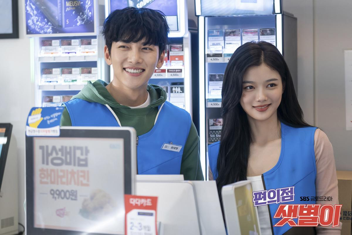 'Backstreet Rookie': Anh chủ Ji Chang Wook 'tái mặt' trước nữ sinh Kim Yoo Jung - cuộc gặp gỡ định mệnh! Ảnh 4