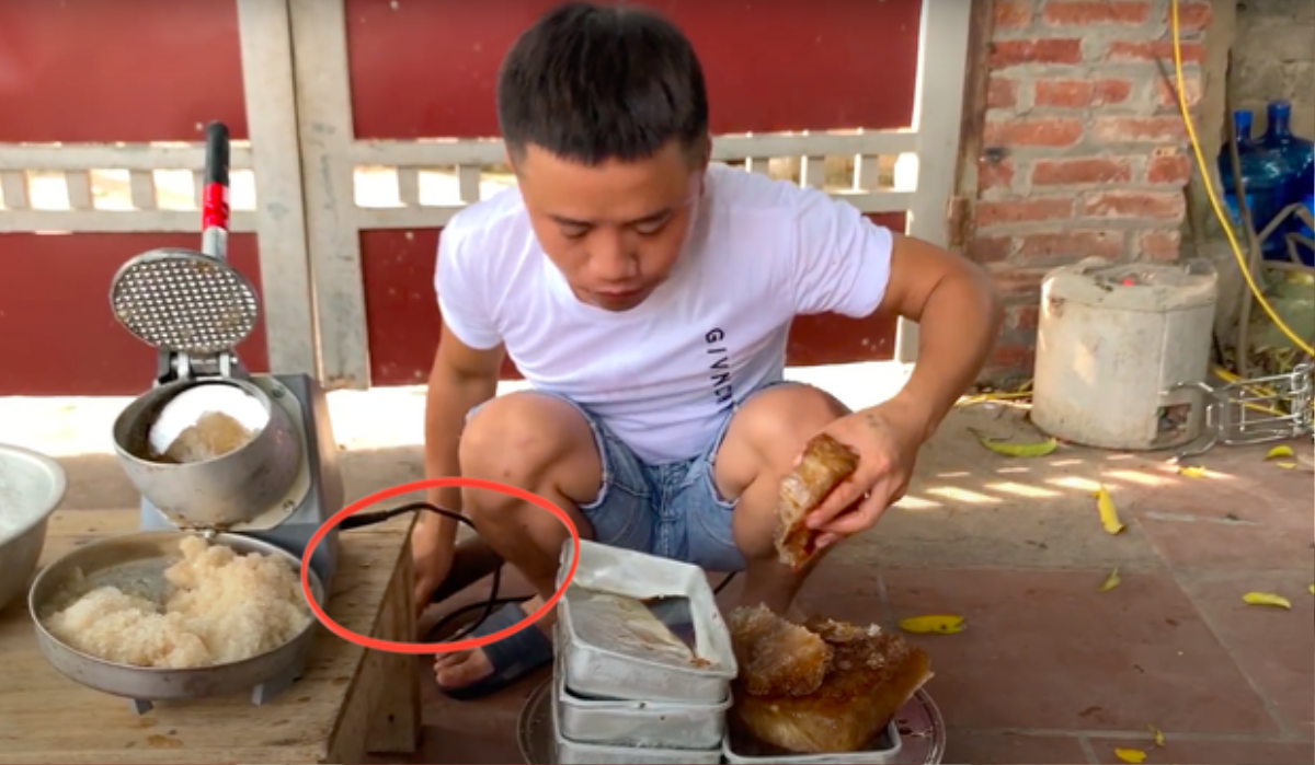 Làm đá bào giải nhiệt mùa hè, vlog của con trai bà Tân bị dân mạng chê mất vệ sinh Ảnh 2