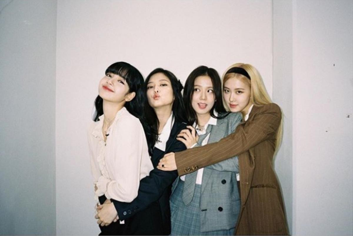 Bạn cần xem ngay: Chính BlackPink lần đầu 'spoil' về màn trở lại trong tháng 6! Ảnh 6