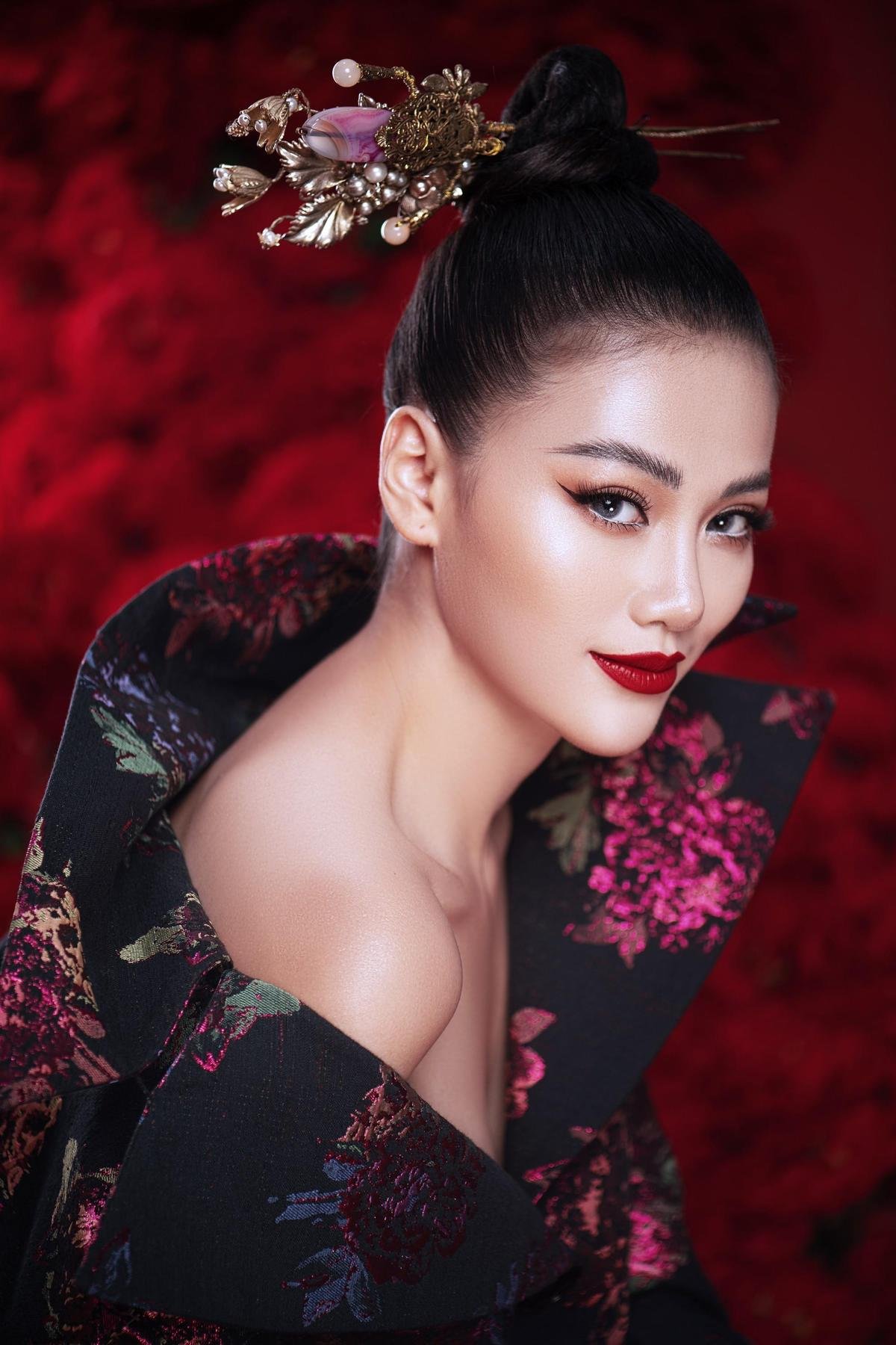 Phương Khánh lọt Top 5 Miss Earth đẹp nhất thập kỉ, Tường San hạng 35 Miss International Ảnh 4