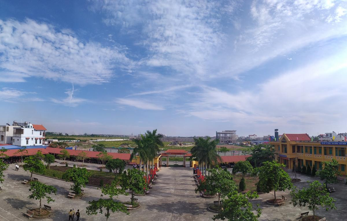 Hội học sinh đua nhau khoe view trường xịn xò: Vừa đi học vừa tha hồ check -in 'sống ảo' Ảnh 5