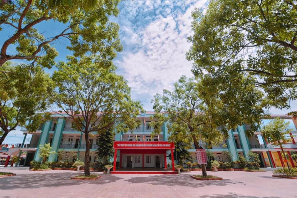 Hội học sinh đua nhau khoe view trường xịn xò: Vừa đi học vừa tha hồ check -in 'sống ảo' Ảnh 7