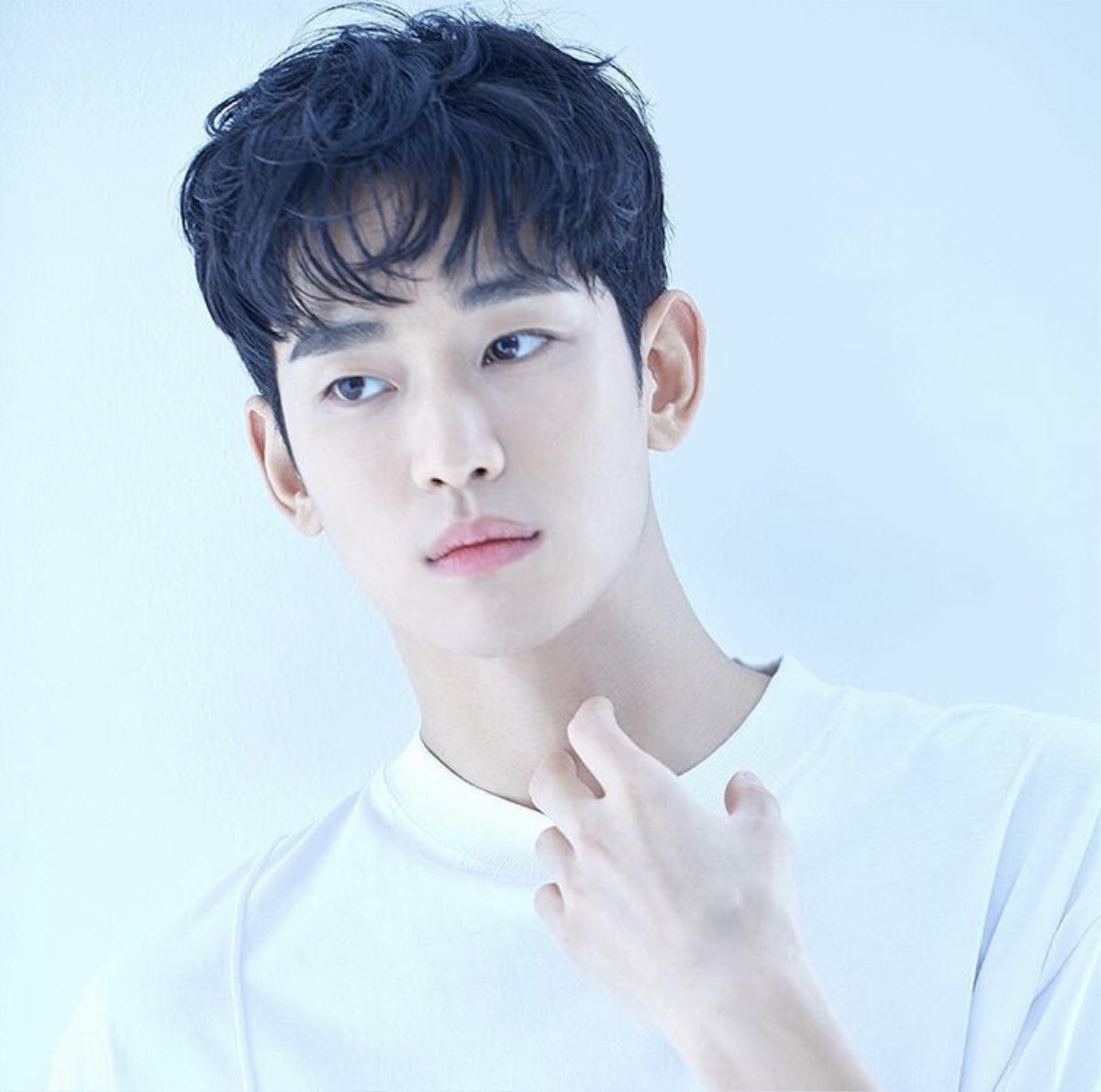 Kim Soo Hyun lần đầu gây bão MXH sau khi 'mất kết nối': Chuẩn nam thần vạn người mê! Ảnh 7