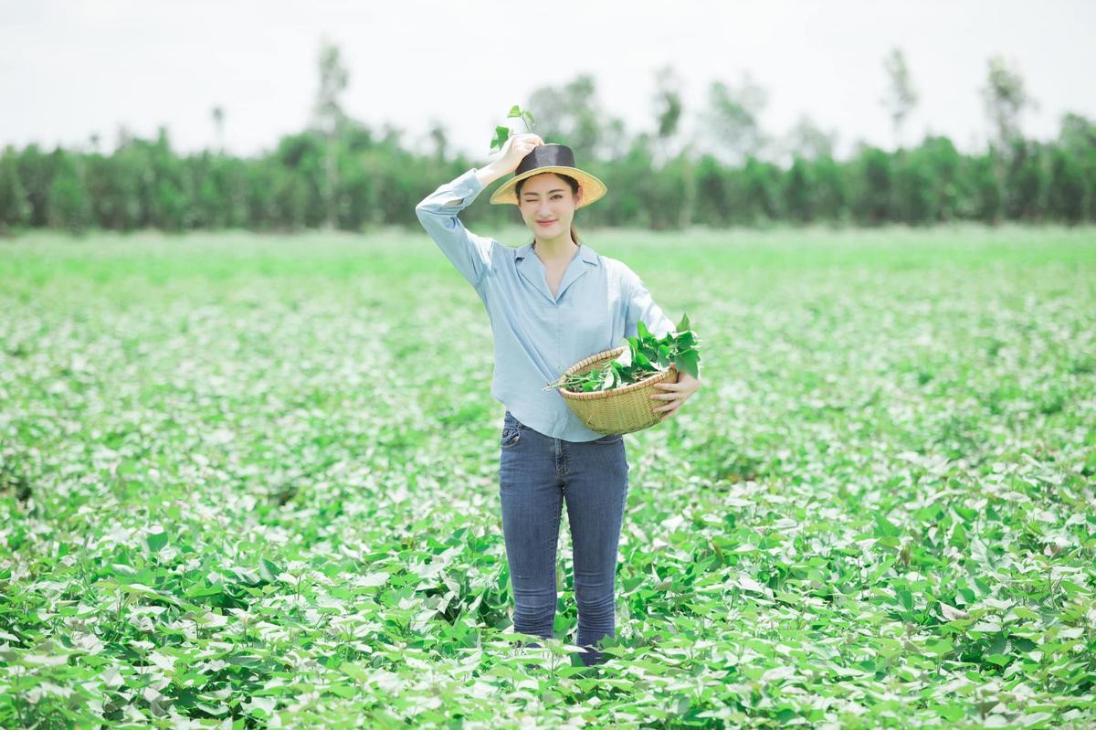 Đặng Thu Thảo - Lan Khuê sinh con làm mẹ bỉm sữa vẫn đẹp hút hồn, sắc vóc càng thăng hạng Ảnh 21