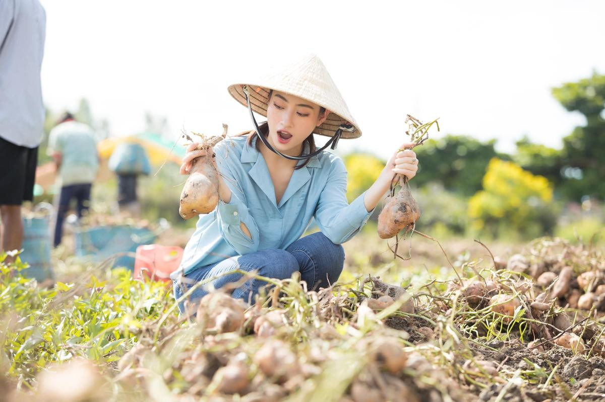 Đặng Thu Thảo - Lan Khuê sinh con làm mẹ bỉm sữa vẫn đẹp hút hồn, sắc vóc càng thăng hạng Ảnh 20