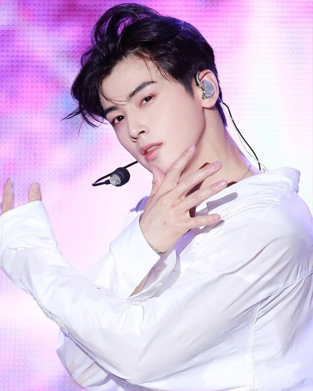 Chàng Youtuber thi học viện cảnh sát đẹp như hoa: Giống Cha Eun Woo và V (BTS) đến lạ! Ảnh 14