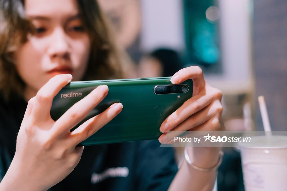 Đánh giá tổng thể Realme 6i: Thiết kế không mới, điểm nhấn từ pin và cụm 4 camera sau Ảnh 3