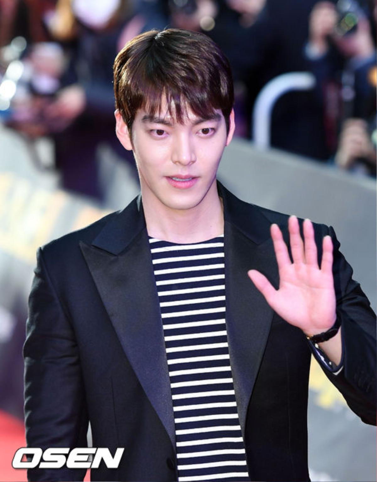 Kim Woo Bin trở lại với hình ảnh nóng bỏng, Knet xuýt xoa khen ngợi Ảnh 5