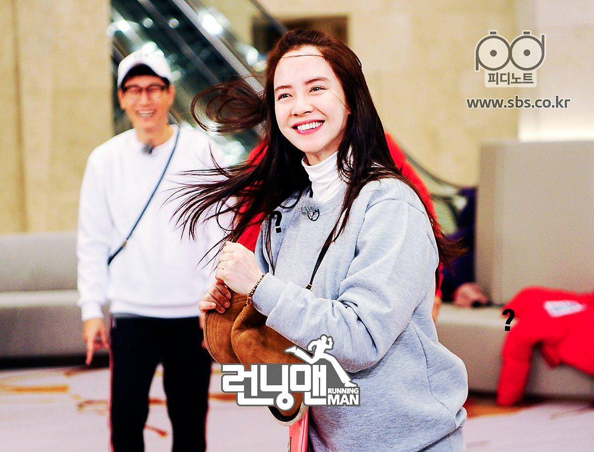 Song Ji Hyo - Từ nữ cường của Running Man đến nữ hoàng phòng vé hậu COVID-19 Ảnh 9