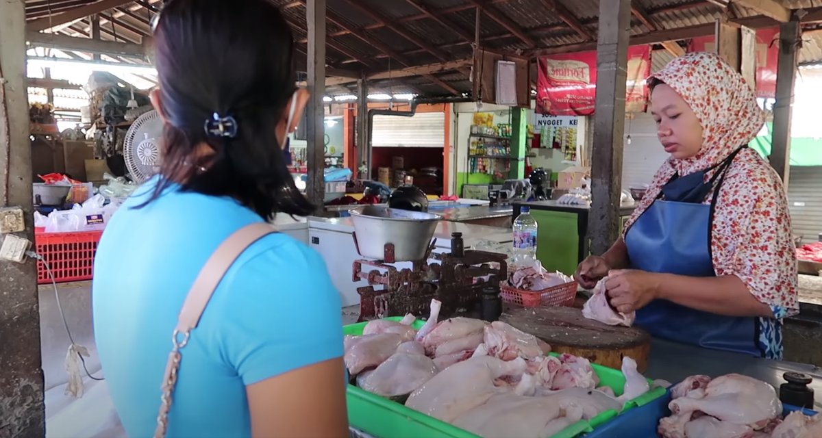 Minh Tú học nấu ăn để làm dâu Bali, nhắn nhủ với mẹ: 'Chắc con không lấy chồng được rồi' Ảnh 1