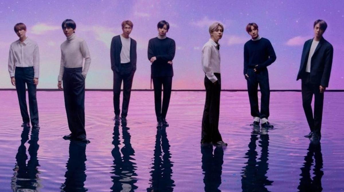 Chẳng hề dốc lực quảng bá cho Stay Gold, BTS vẫn 'làm mưa làm gió' trên các BXH iTunes Ảnh 2