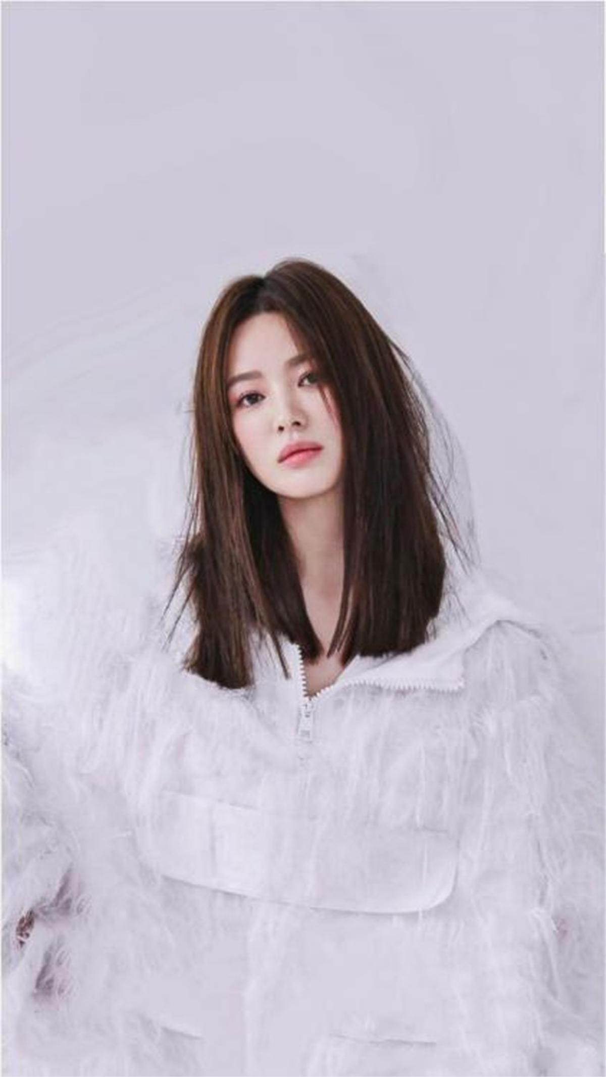 Khoảnh khắc thời trang sến súa đáng quên nhất của Song Hye Kyo bị netizen 'đào mộ' Ảnh 1