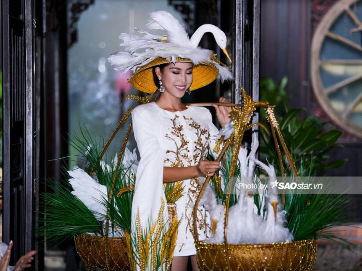 Nguyễn Loan 2 lần in-top với National Costume áo tứ thân, Nam Em tự hào mang áo bà ba ra quốc tế Ảnh 18