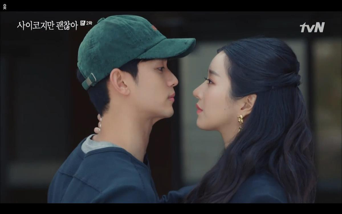 'It’s Okay to Not Be Okay' tập 2: 'Điên nữ' Seo Ye Ji vô tư đánh người để bảo vệ 'crush' Kim Soo Hyun Ảnh 21