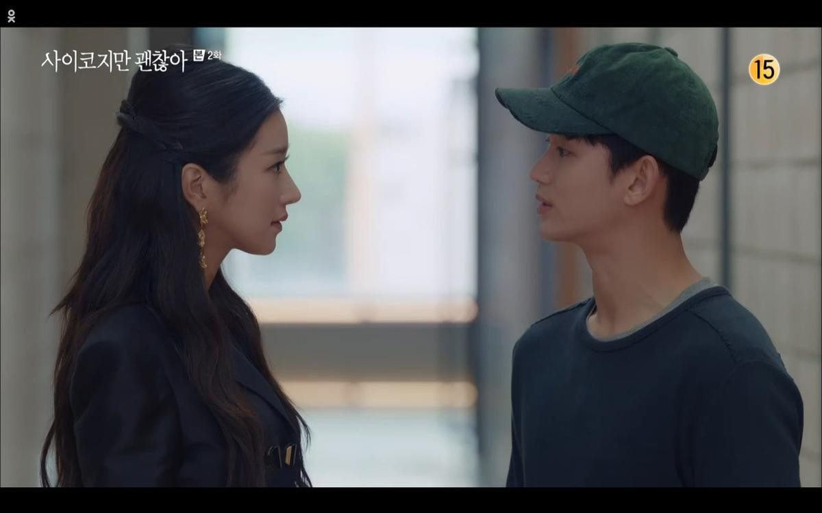 'It’s Okay to Not Be Okay' tập 2: 'Điên nữ' Seo Ye Ji vô tư đánh người để bảo vệ 'crush' Kim Soo Hyun Ảnh 22