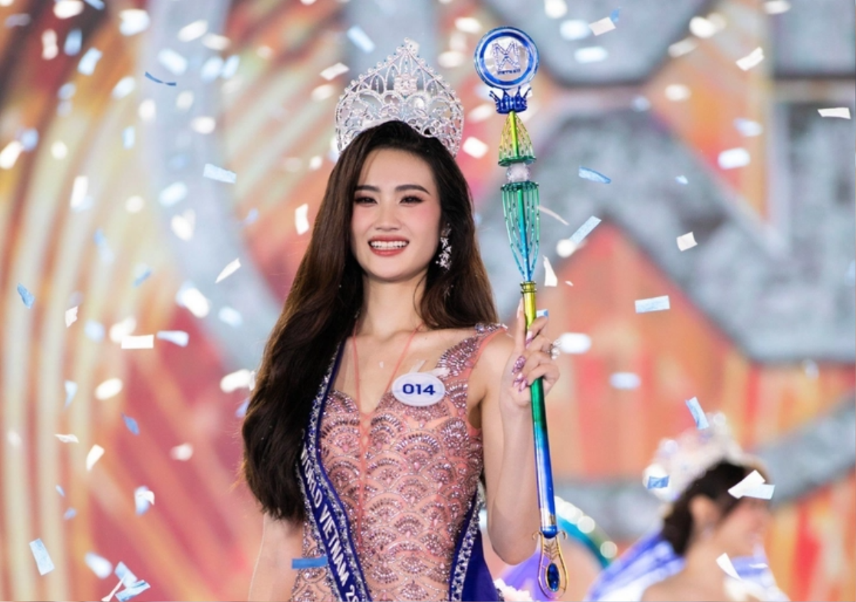 Netizen yêu cầu Miss Universe xem xét chiến thắng của Bùi Quỳnh Hoa Ảnh 3