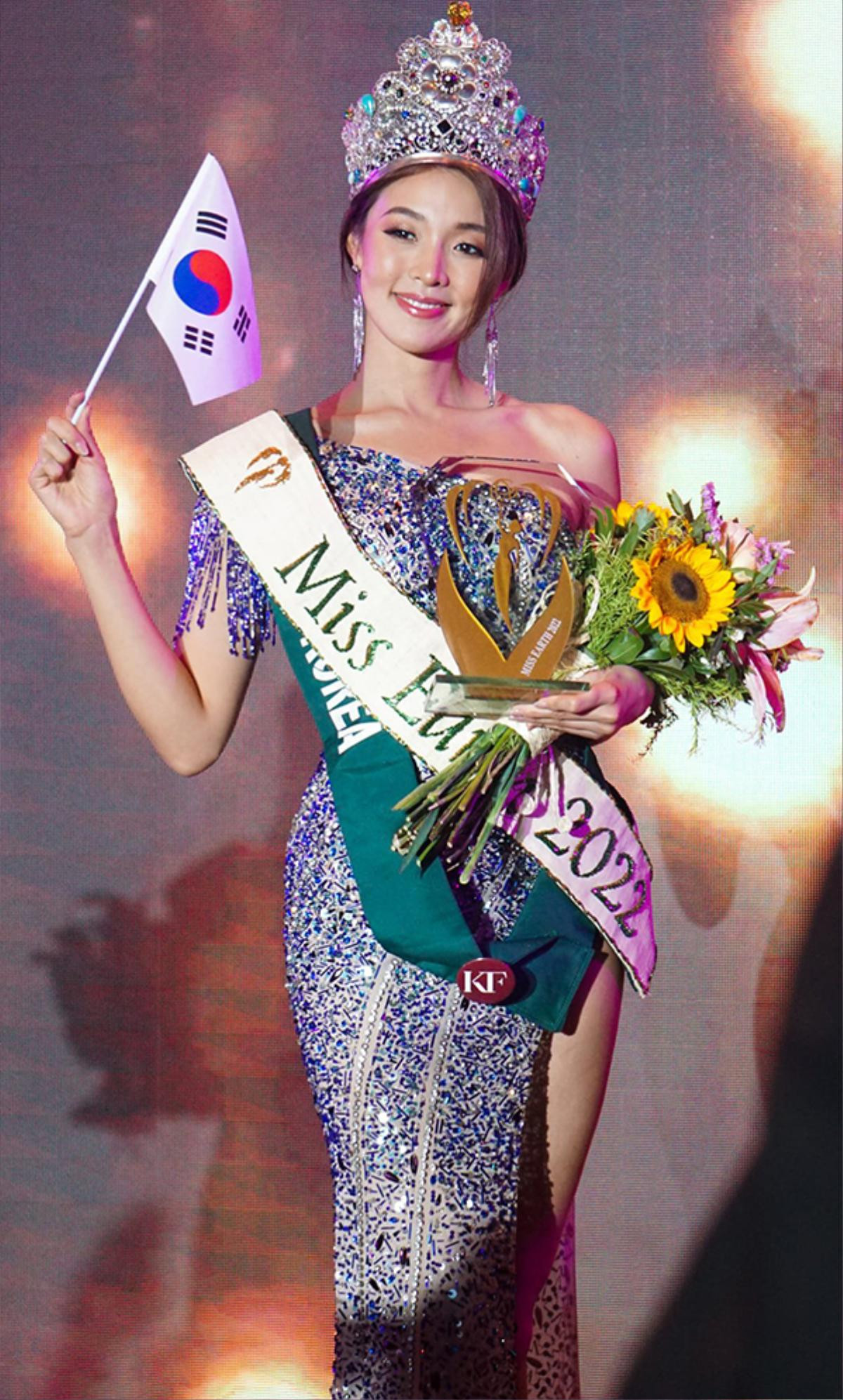 Miss Earth 2022 khoe 'da trắng như sứ' tại Việt Nam: Còn ai dám chê chị! Ảnh 5