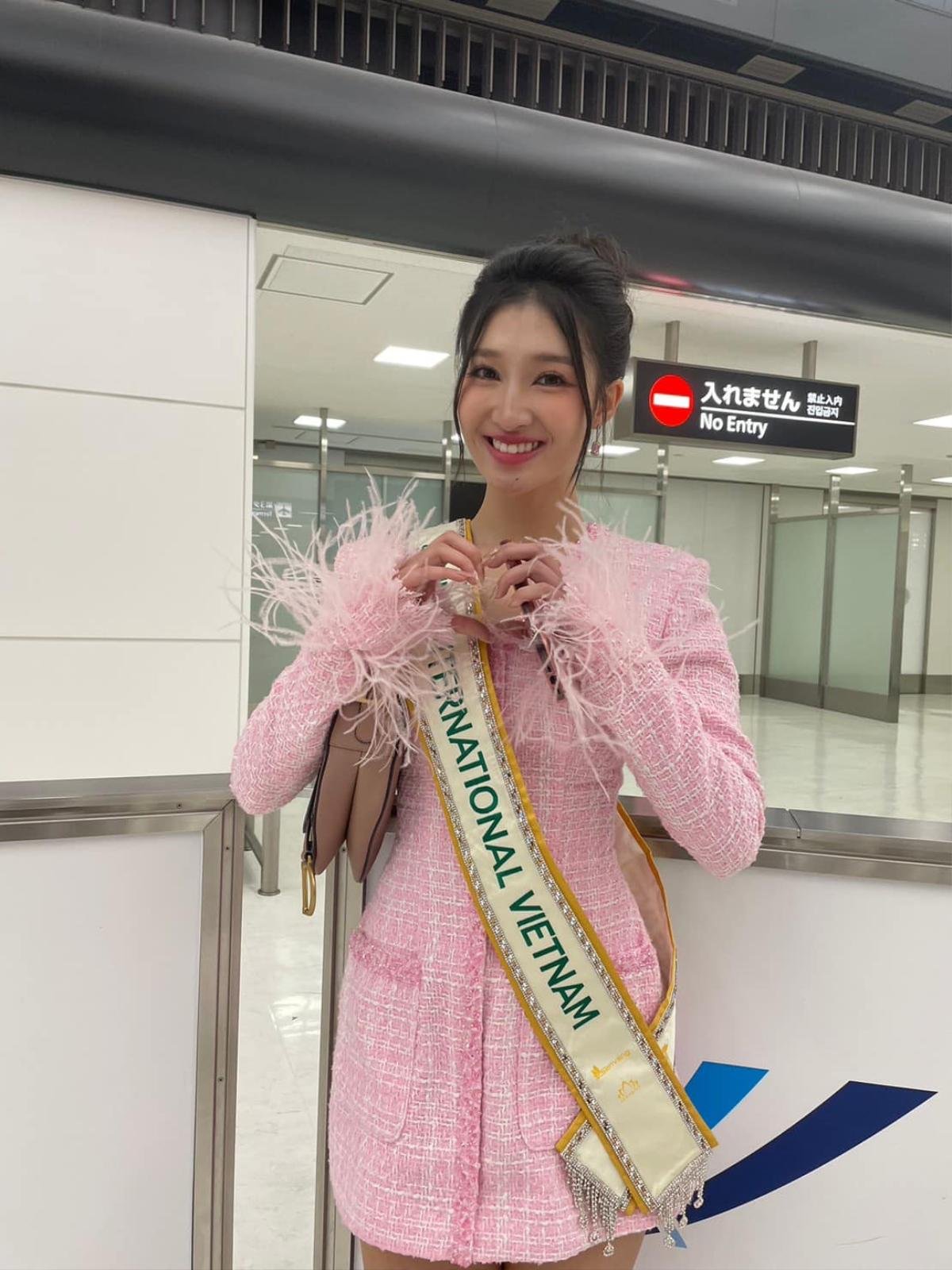 Phương Nhi nhận giải Miss Visit Japan tại Miss International, fan sắc đẹp Việt 'thở oxy' Ảnh 1