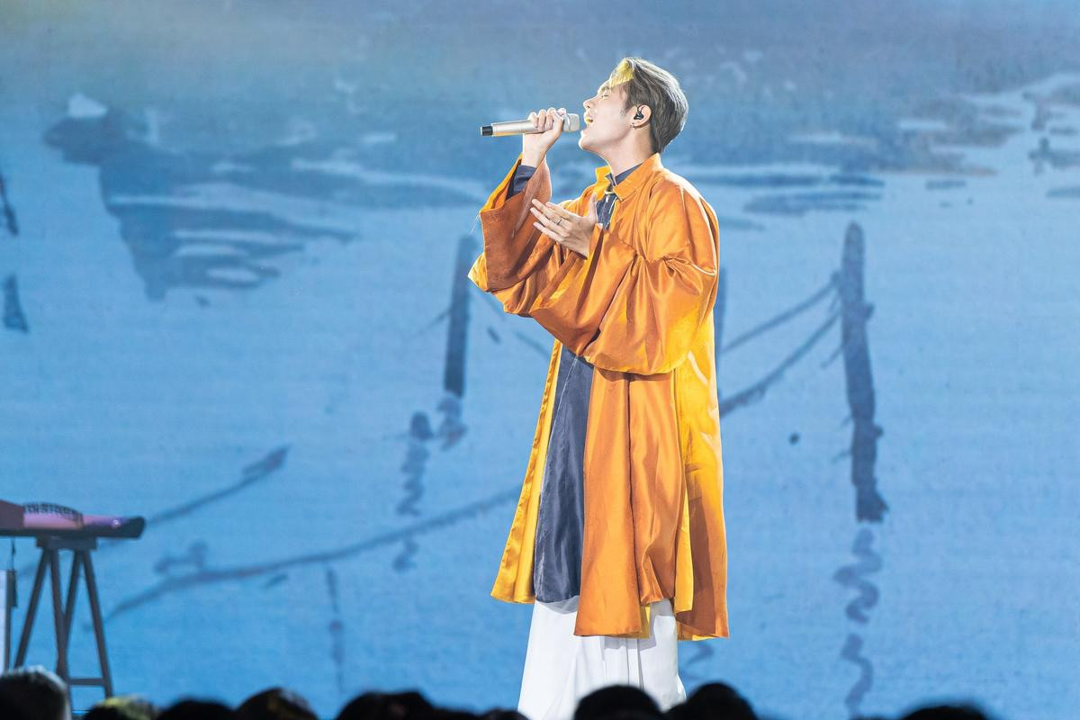 Lâm Phúc: Từ 'chàng gấu' 100kg đến 'hoàng tử ballad' Vietnam Idol Ảnh 2