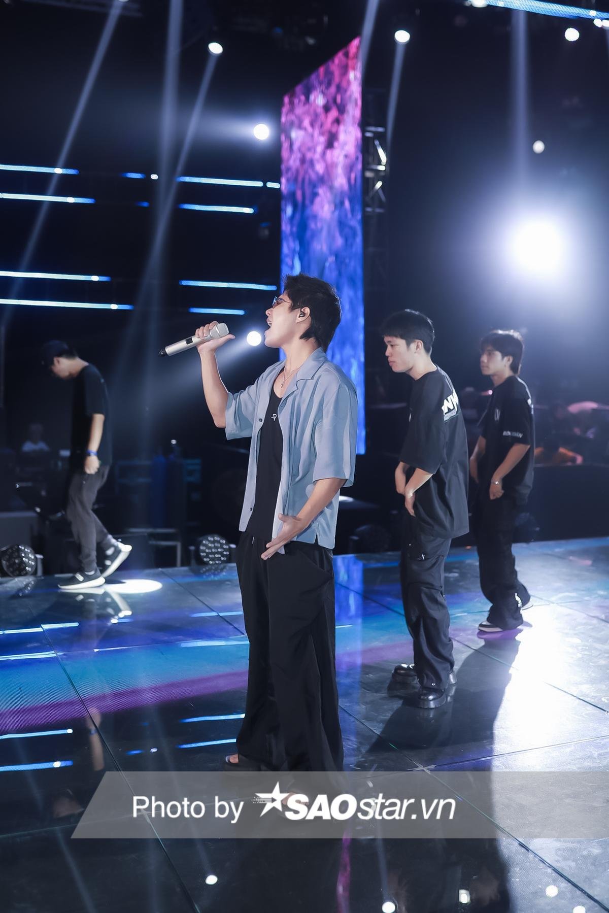 Tăng Duy Tân mang 'big hit' mới toanh trình diễn tại đêm chung kết Vietnam Idol Ảnh 4