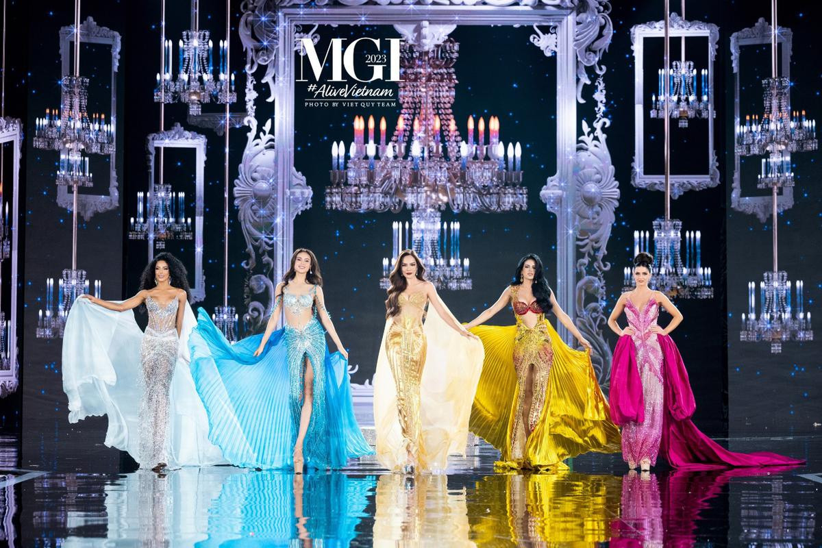 Evening Gown bán kết MGI: Đại diện Thái Lan gặp sự cố, Hoàng Phương kết màn mãn nhãn Ảnh 7