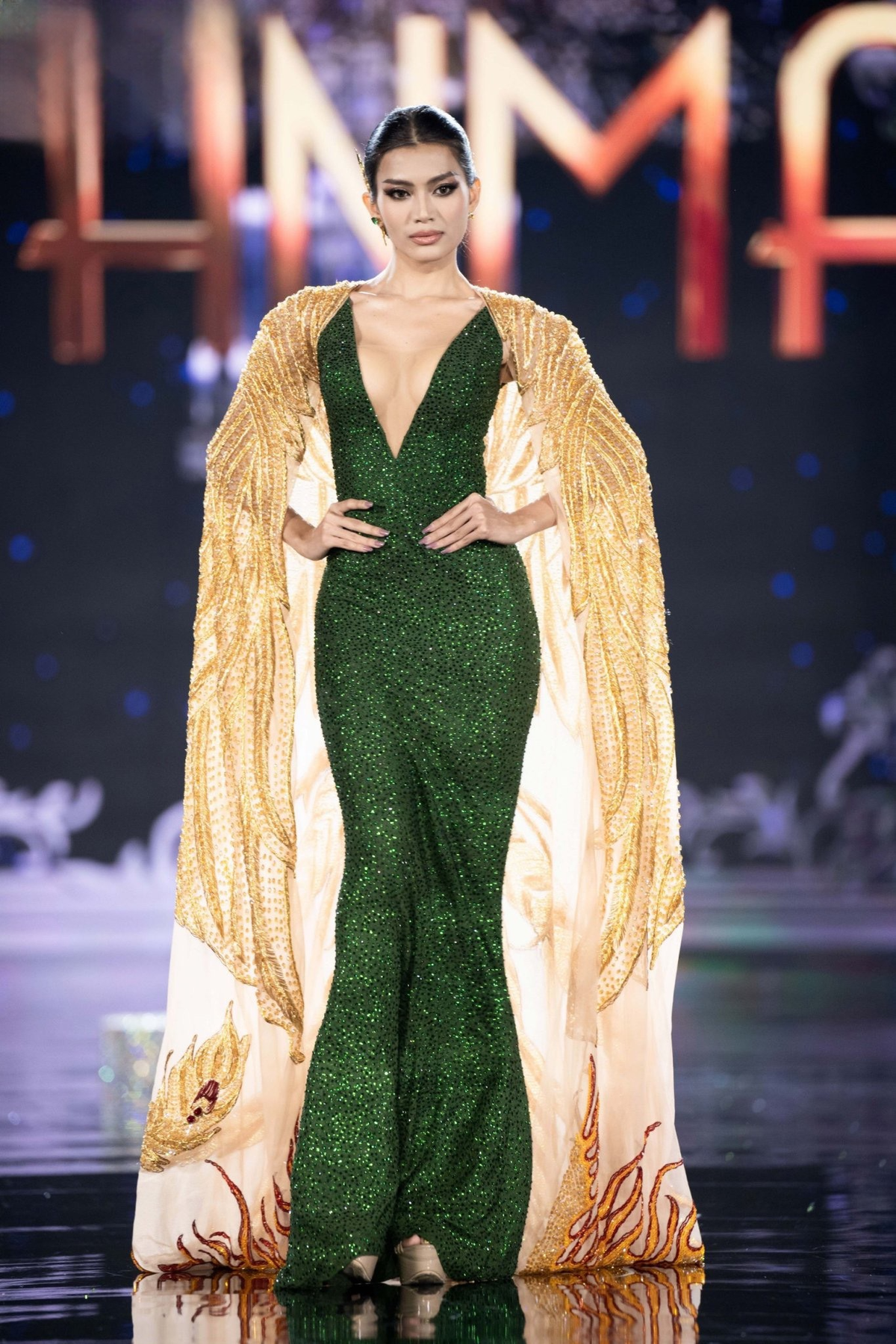 Đại diện Myanmar bị 'ghẻ lạnh' tại sân khấu bán kết Miss Grand 2023 Ảnh 2