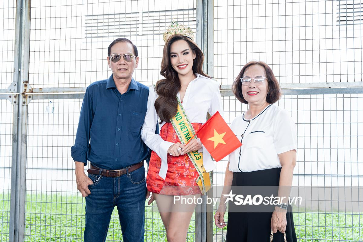 Hoàng Phương khởi hành nhập cuộc Miss Grand, Hương Ly bất ngờ xuất hiện 'tiếp lửa' Ảnh 2