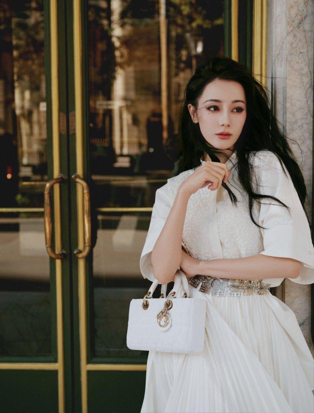 Top sao Hoa ngữ hot nhất tại Paris Fashion Week: Dương Tử mất hút Ảnh 3