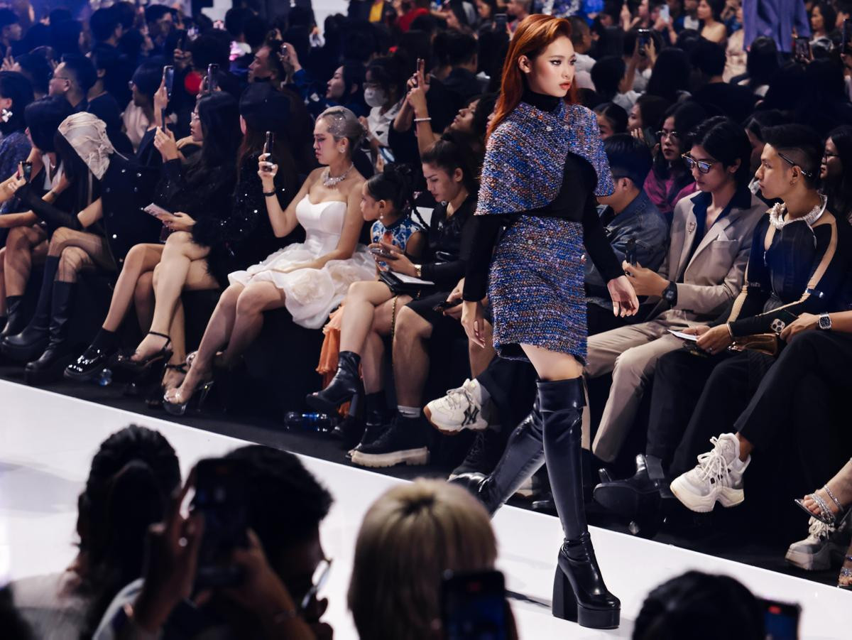 Bảo Hà khoe đôi chân catwalk ngày càng 'bén', tự tin sải bước cùng đàn chị Hồ Quỳnh Hương, Hương Giang Ảnh 3