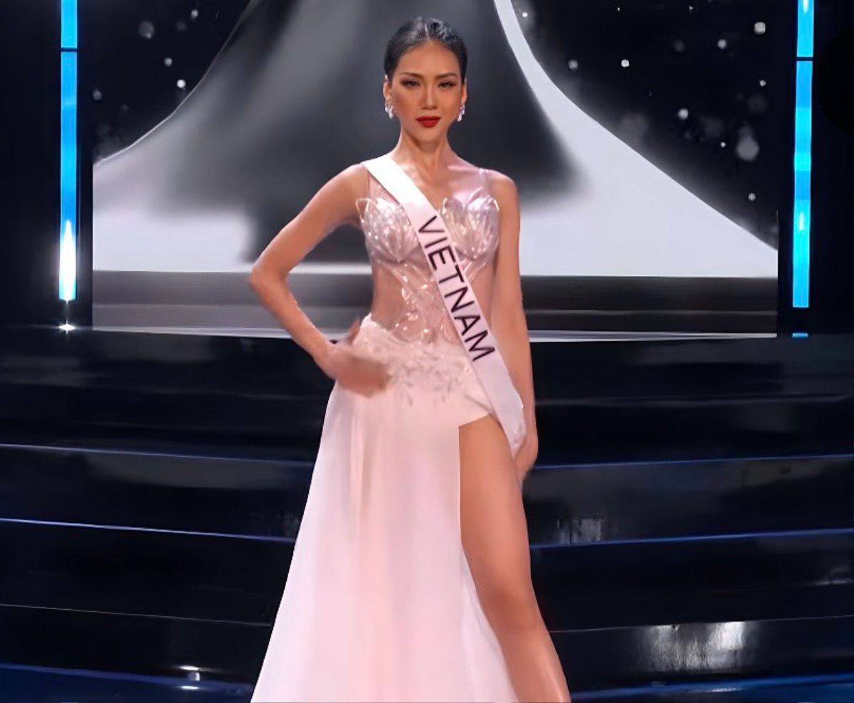 Bùi Quỳnh Hoa tại bán kết Miss Universe: Catwalk bikini tranh cãi, màn xoay váy dạ hội gây chú ý Ảnh 6