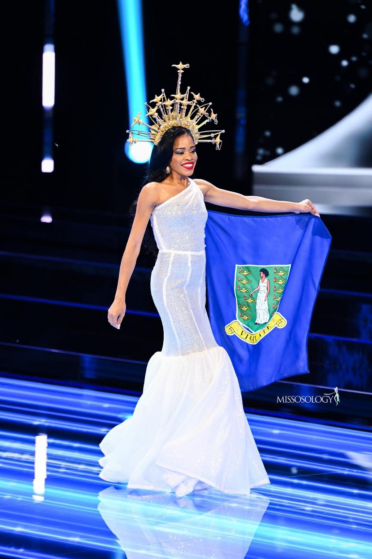 Chuyện bi hài tại Miss Universe: Thi trang phục dân tộc hay diễn trang phục dạ hội vậy? Ảnh 4