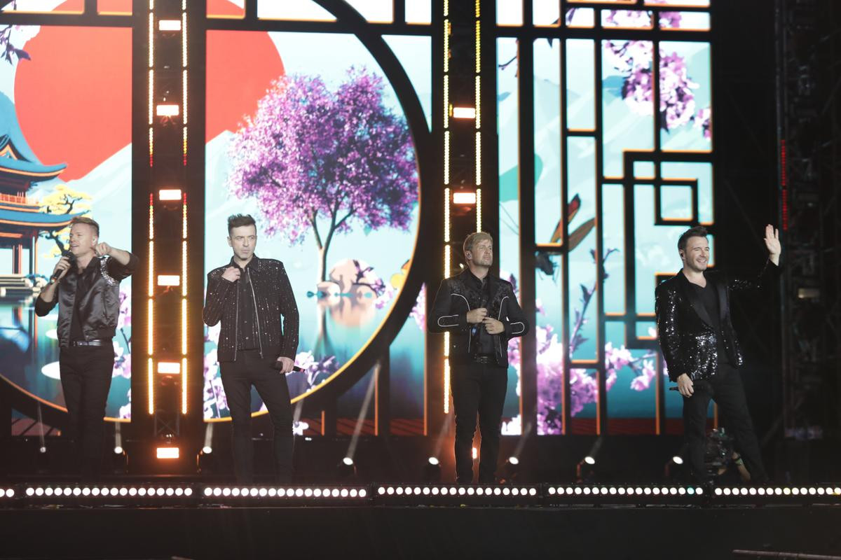 Concert của Westlife tại Việt Nam nhận về loạt bức xúc từ khán giả: BTC chương trình nói gì? Ảnh 3