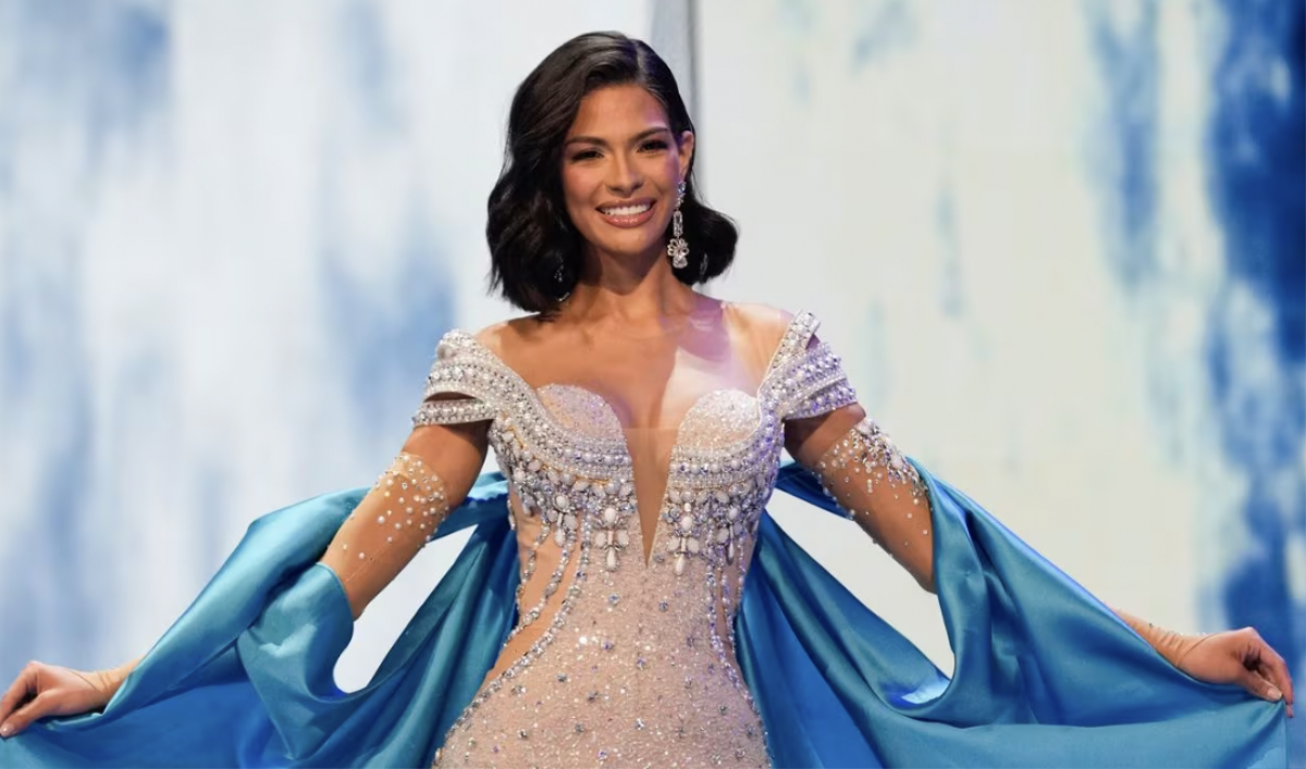 Tân Miss Universe bật khóc khi nhắc đến một người Ảnh 1