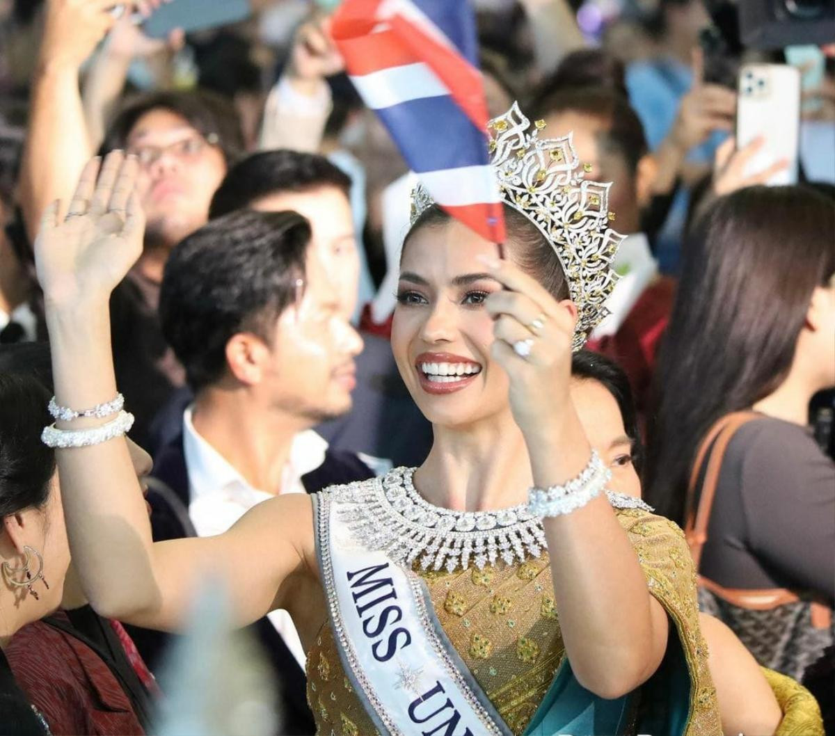 Dừng chân tại Á hậu 1, mỹ nhân Thái Lan vẫn hưởng đặc quyền tương tự cựu Miss Universe Ảnh 2