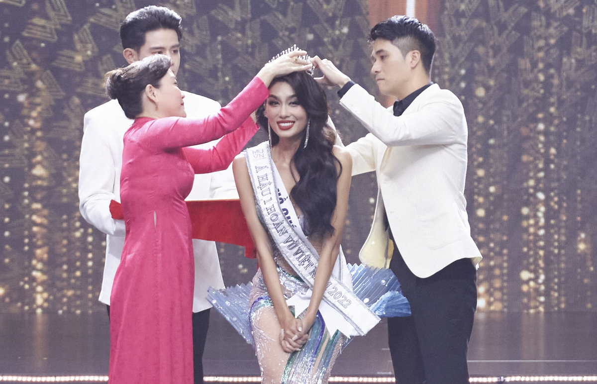 'Sốt' lại khoảnh khắc Quỳnh Hoa đọ sắc cùng mỹ nhân hụt vé thi Miss Universe, ai 'chặt' ai? Ảnh 3