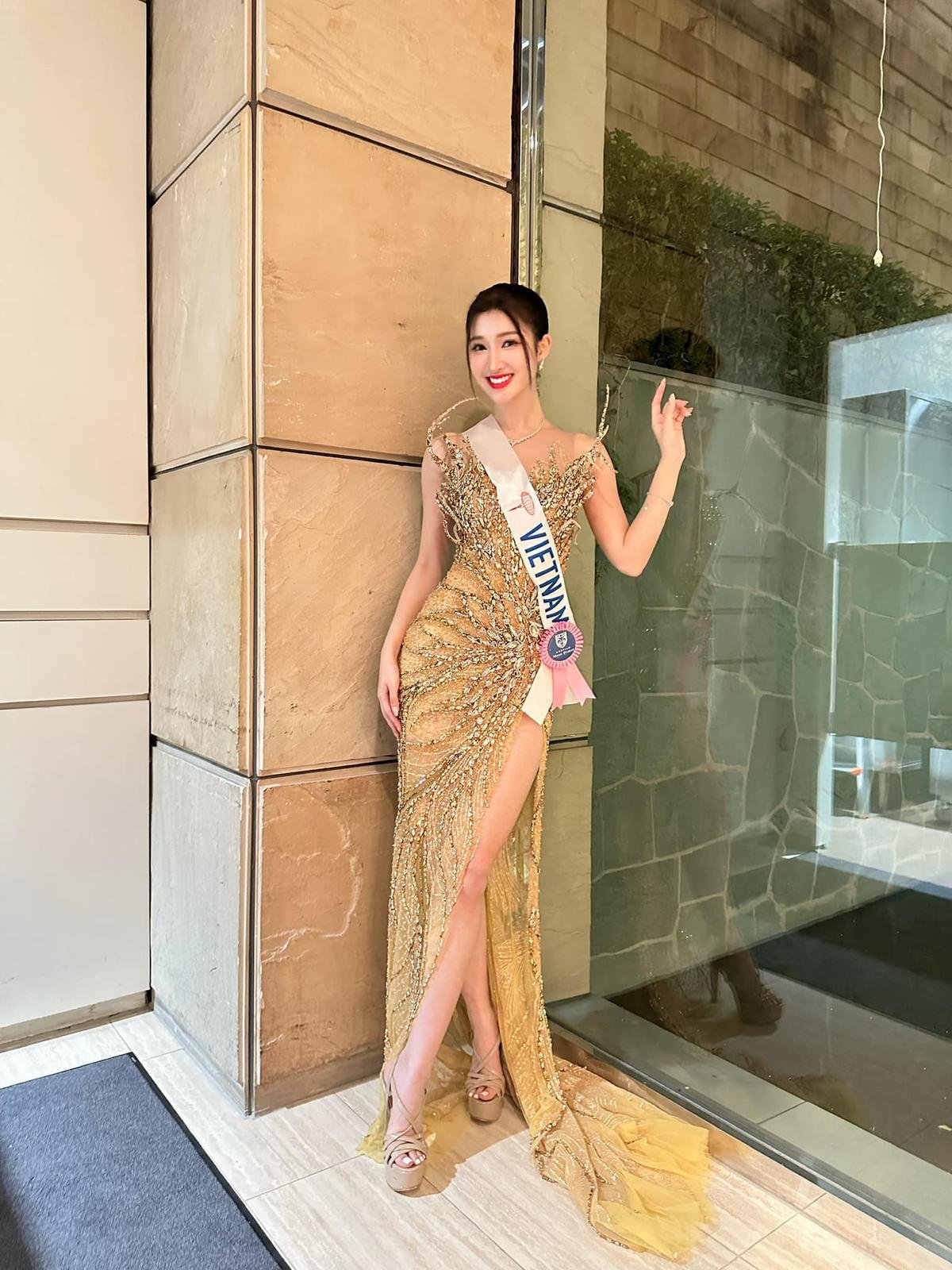 Nhìn lại loạt outfits đồng hành cùng Phương Nhi trên hành trình Miss International 2023 Ảnh 3