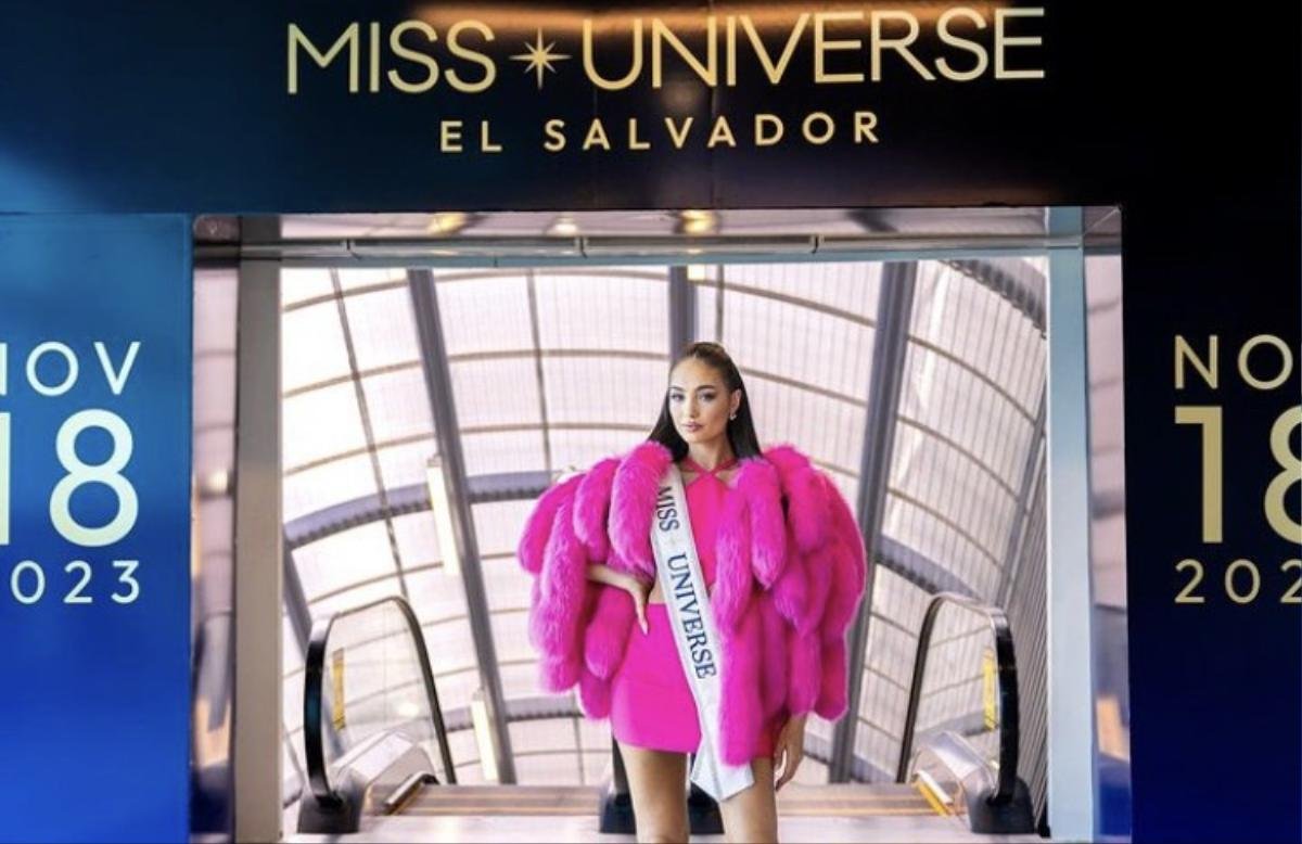 Đương kim Miss Universe đã 'chặt đẹp' dàn thí sinh qua chi tiết này Ảnh 4