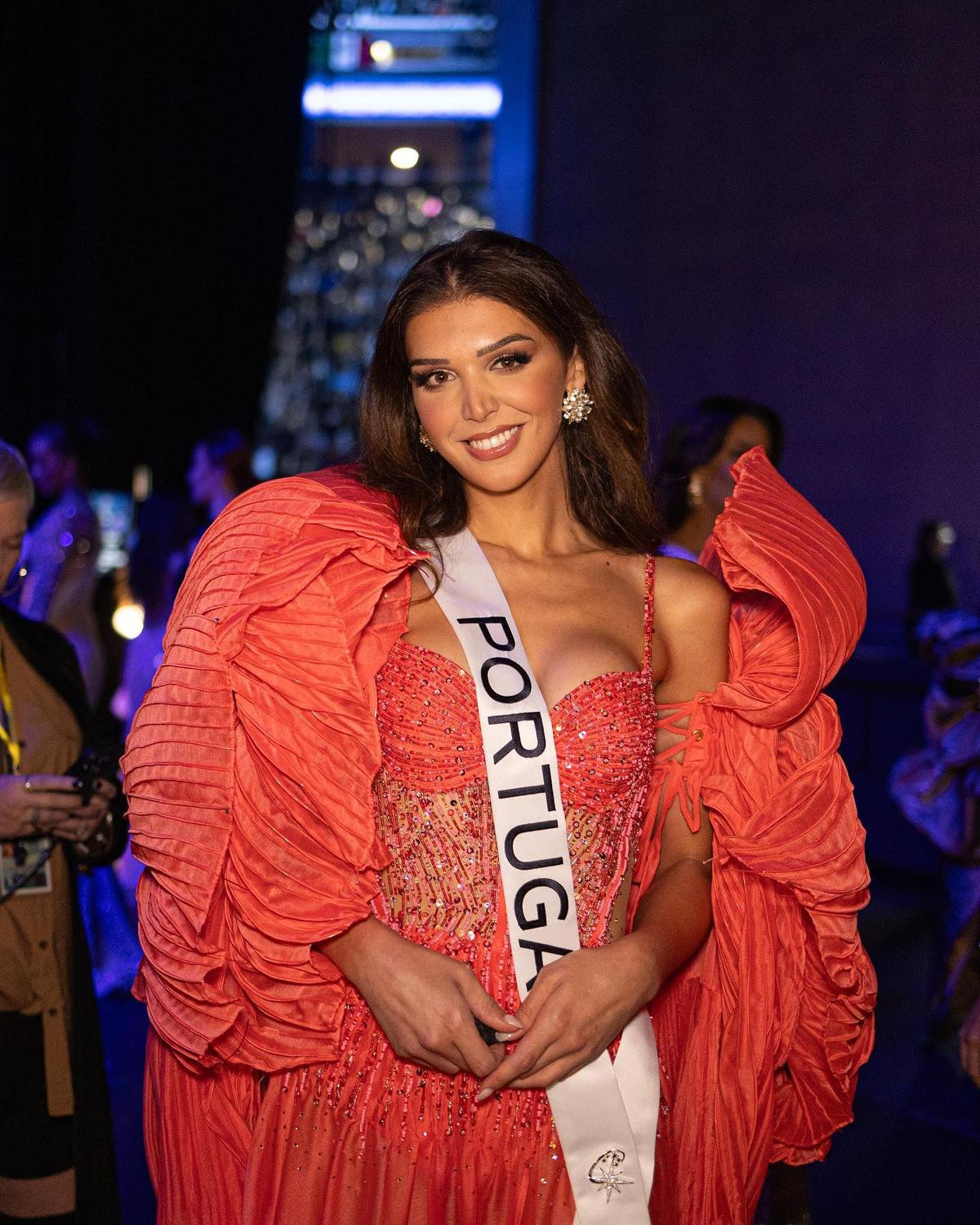 Thí sinh chuyển giới đầu tiên 'intop' 20 Miss Universe phản pháo phát ngôn của cựu hoa hậu Ảnh 3