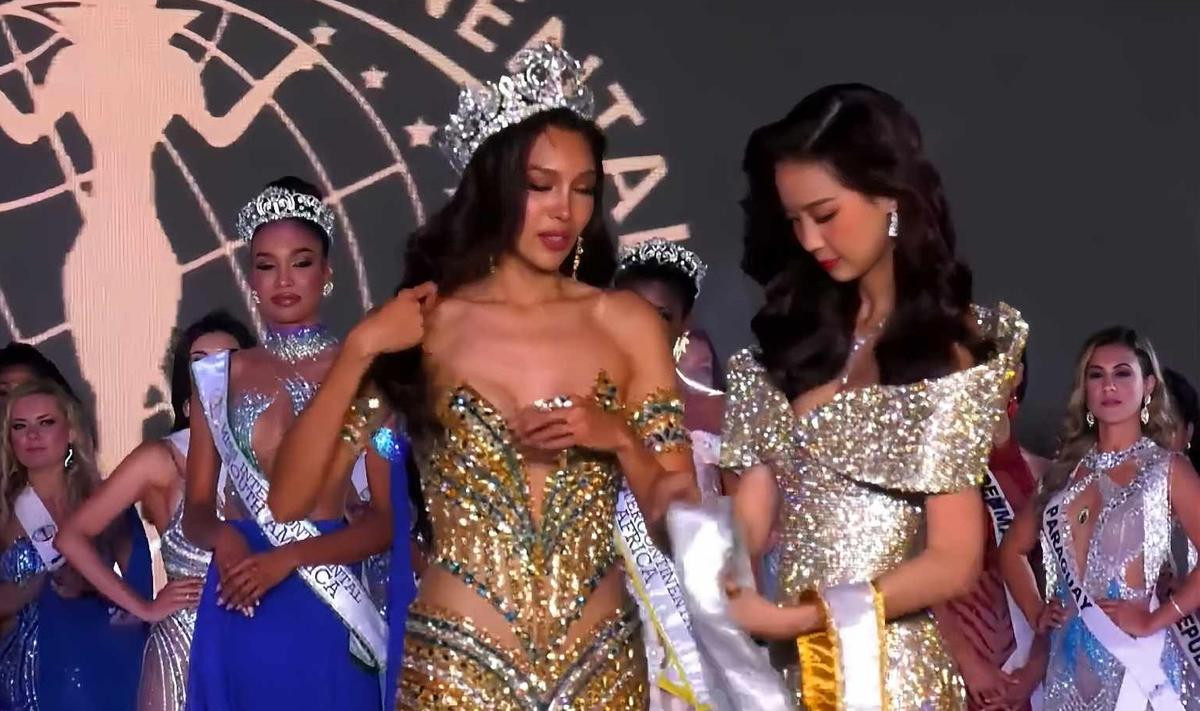 Chung kết Miss Intercontinental: Ngọc Hằng đoạt Á hậu 2, Bảo Ngọc trao vương miện cho người đẹp Thái Lan Ảnh 11