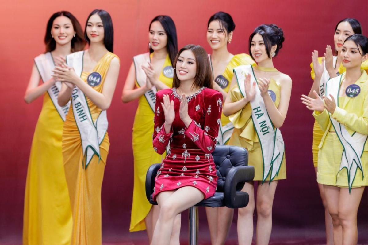 Rộ tin Khánh Vân thi Miss Supranational 2024, chính chủ cũng có động thái khiến netizen ngờ vực Ảnh 2