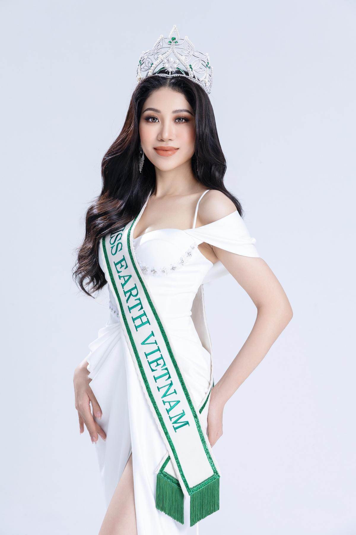 Lan Anh bị đối thủ vượt mặt, fan sốt sắng vì nguy cơ mất suất vào thẳng Top 20 Miss Earth 2023 Ảnh 3